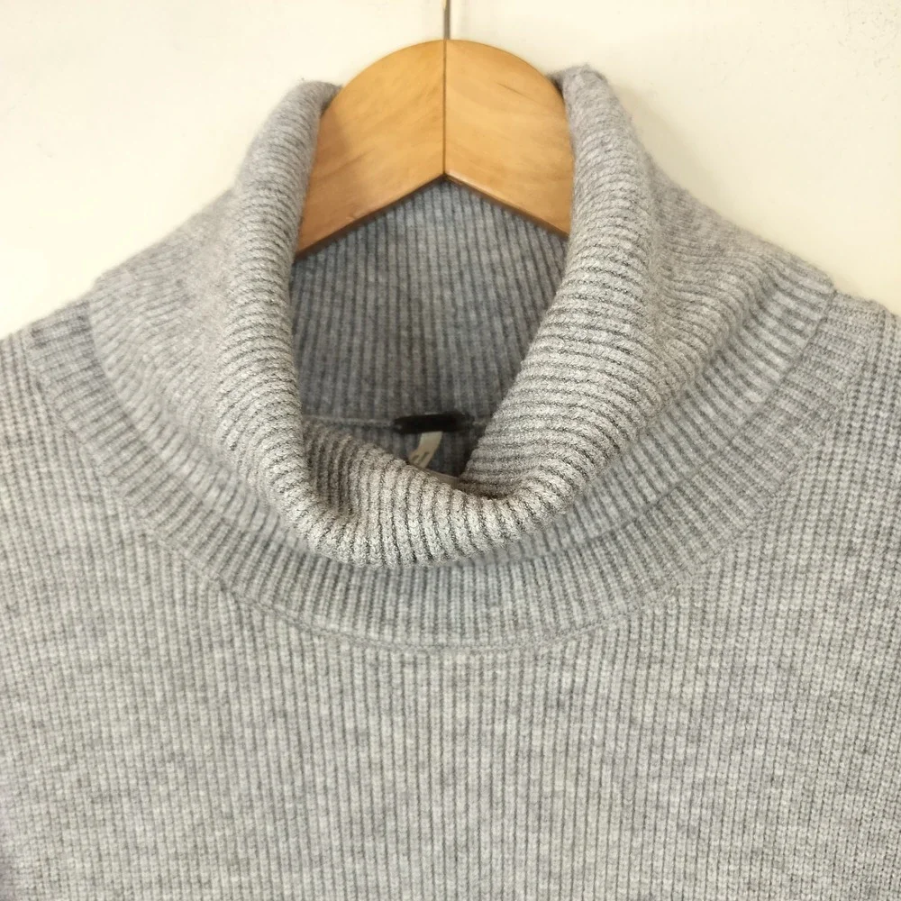 Free People Ribbed Turtleneck Sweater Womens Small Oversized Grey Stretch Knit