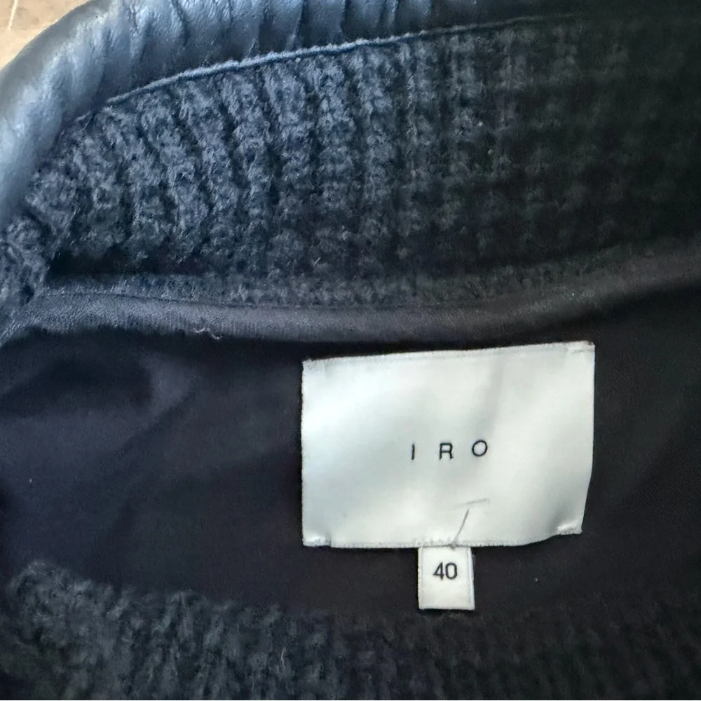 IRO stylish black