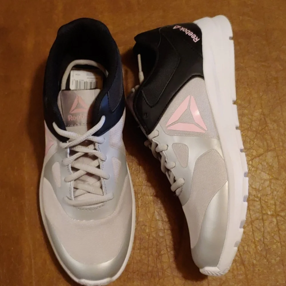 Reebok silver pink