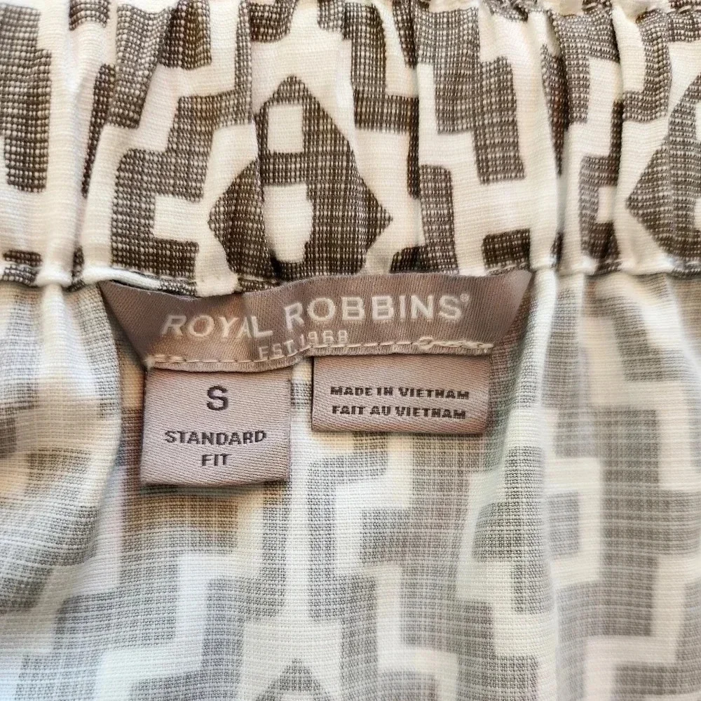 Royal Robbins awesome skirt