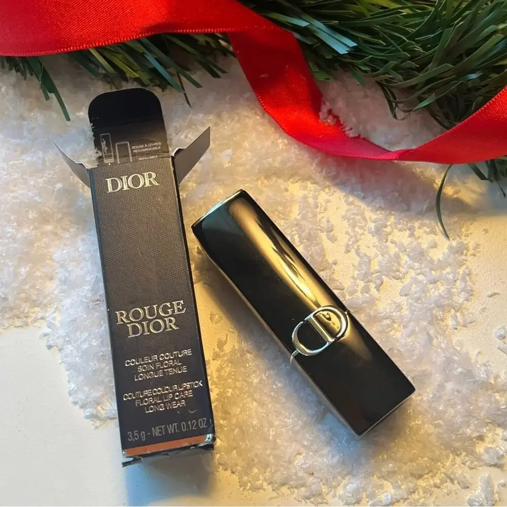Dior rouge corolla