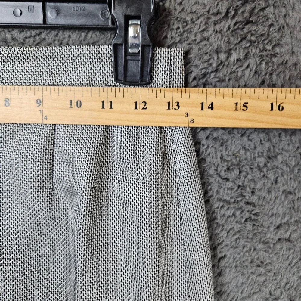 Escada type skirt
