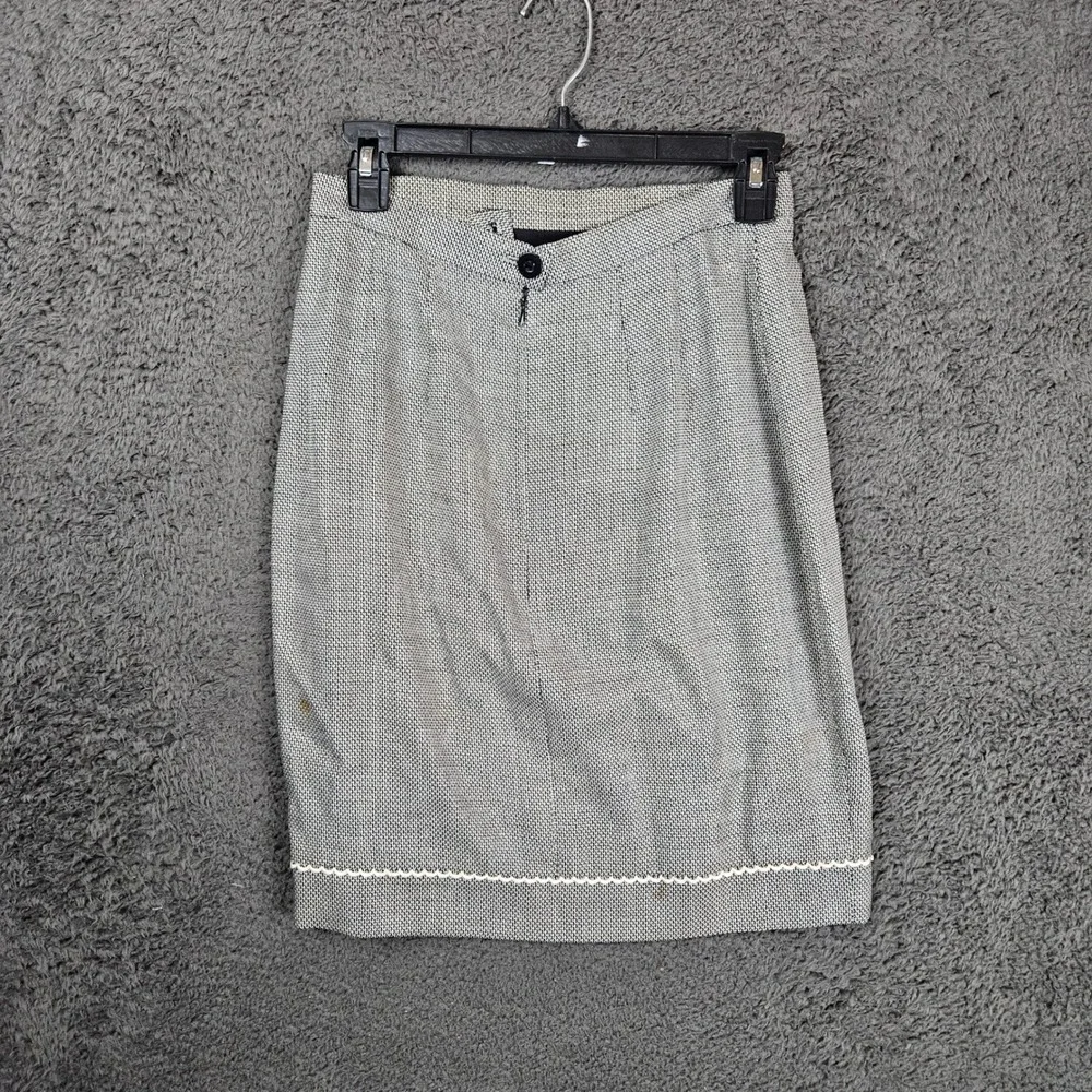 Escada type skirt