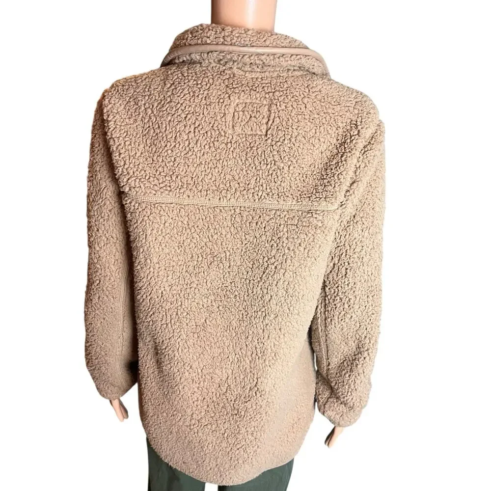 Abercrombie & Fitch cozy stylish