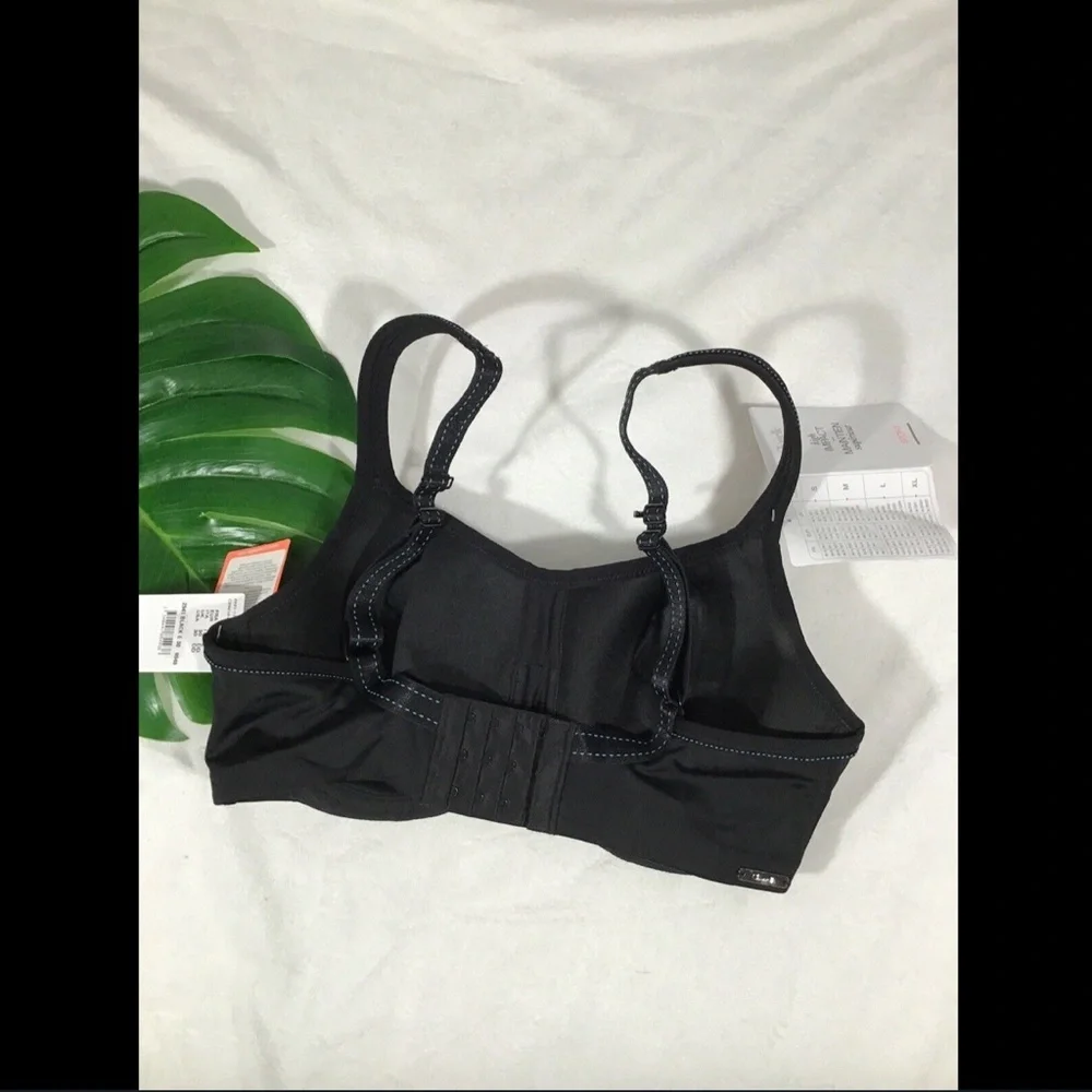 Chantelle nwt $72
