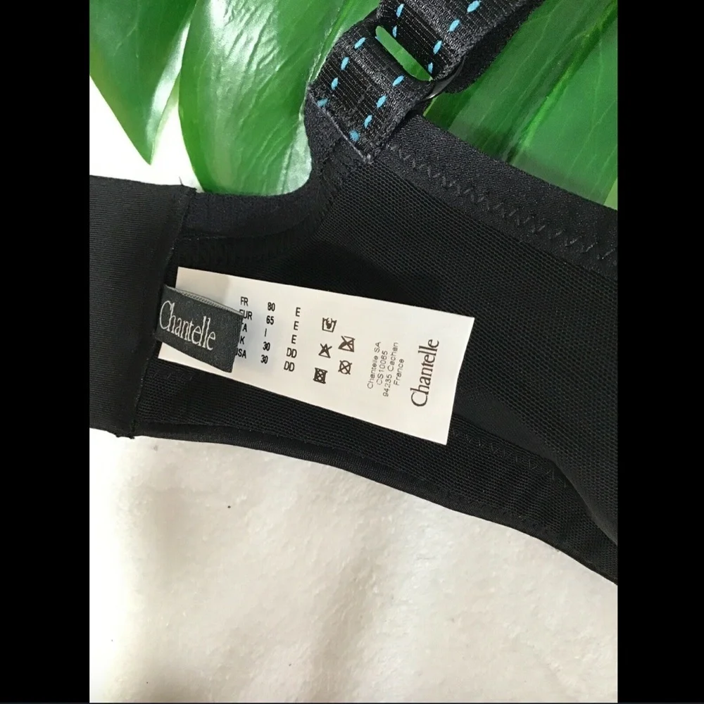 Chantelle nwt $72