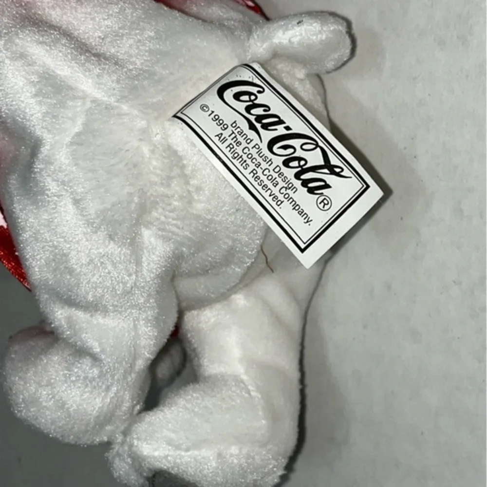 Coca Cola hand has