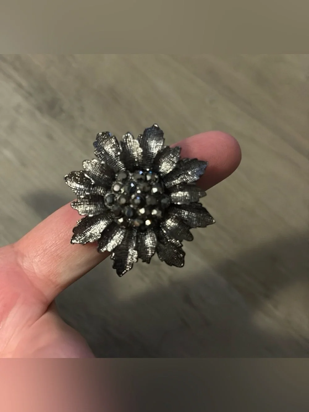 N/A elegant silver