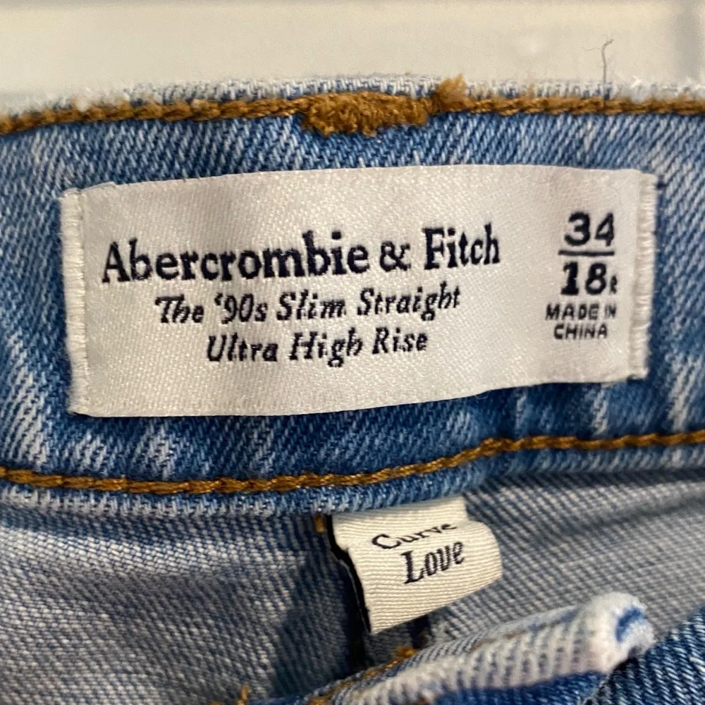 Abercrombie & Fitch high rise