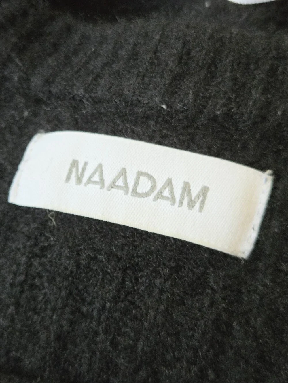 NAADAM sleeves soft black
