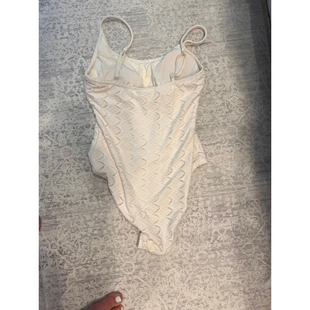 Everlane andie amalfi