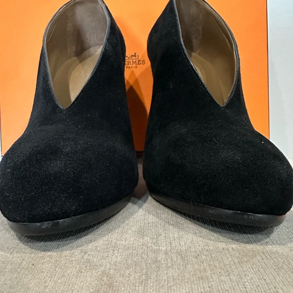 Hermes authentic hermēs
