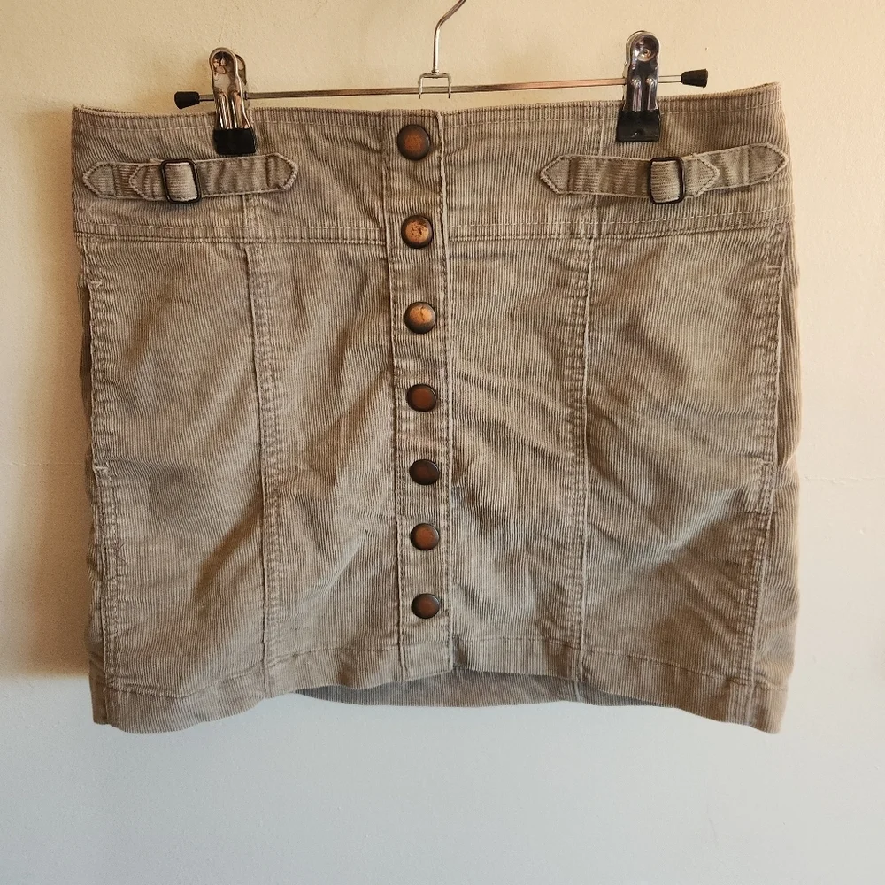 GAP Y2K Button-Front Corduroy Mini Skirt in Taupe Tan Small 4 Cotton