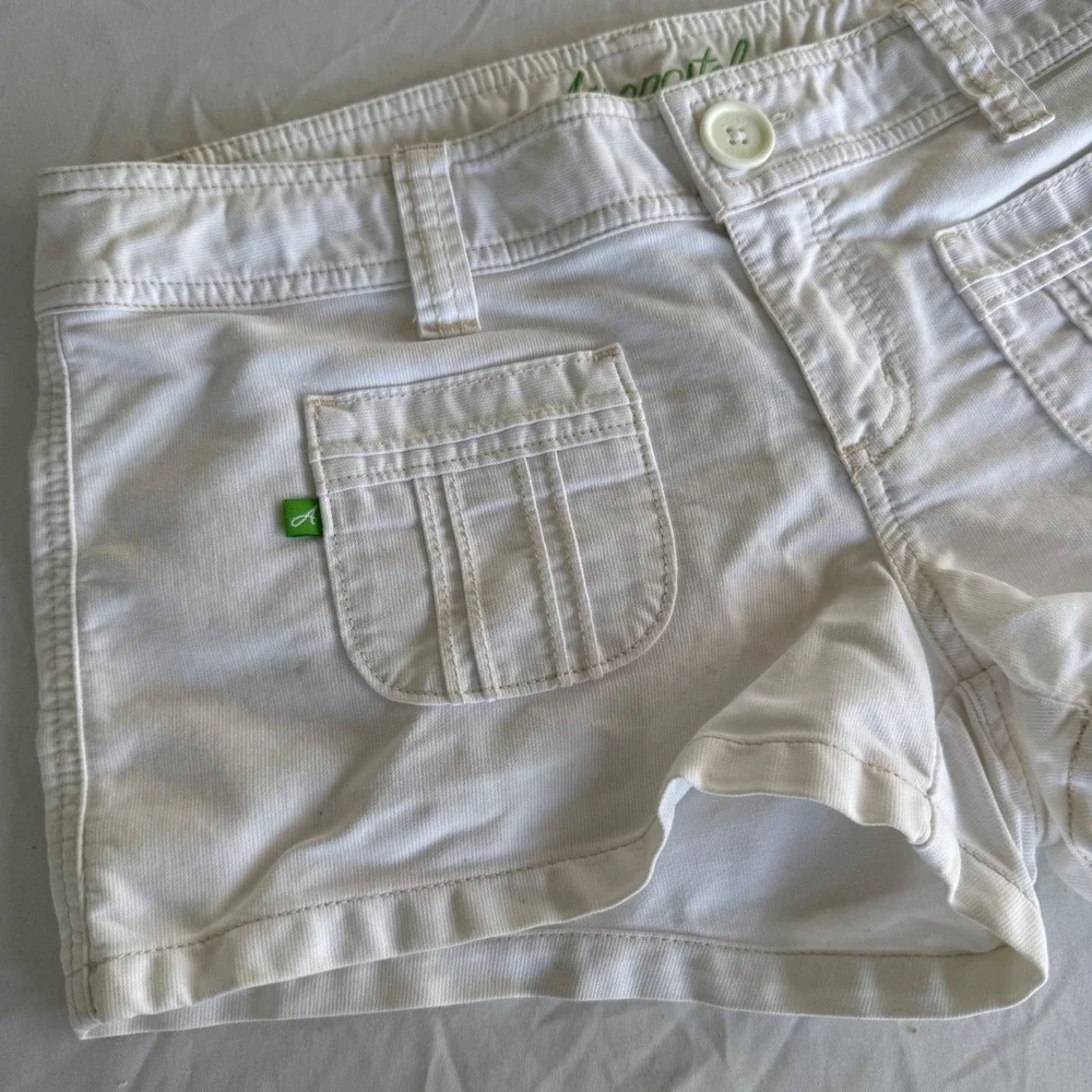 Aeropostale white corduroy
