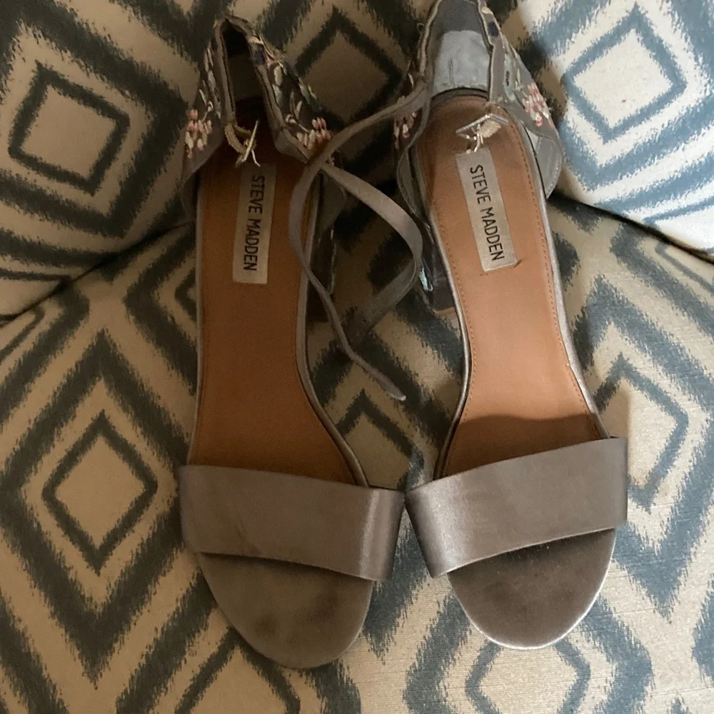 Steve Madden Taupe Open-Toe Ankle‎ Wrap Sandals 9