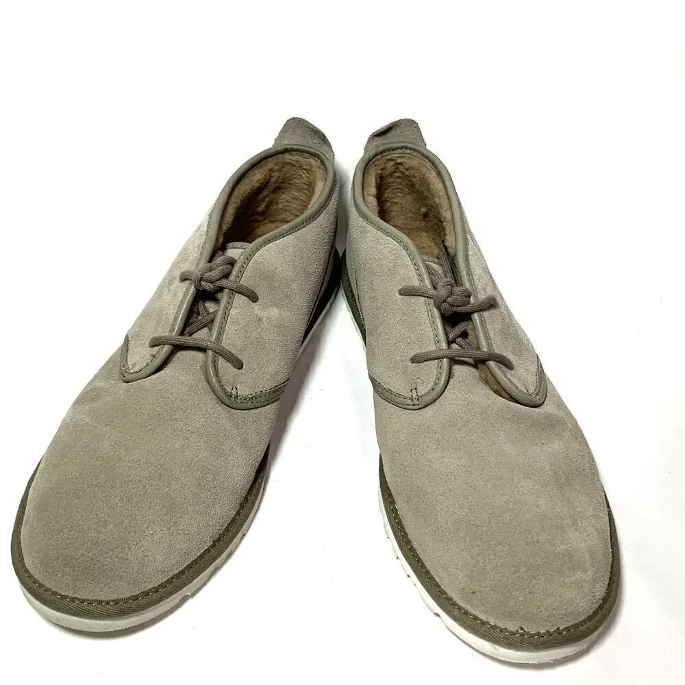 UGG Men Boots Size 10 *