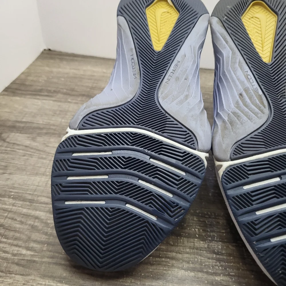 Nike gently used