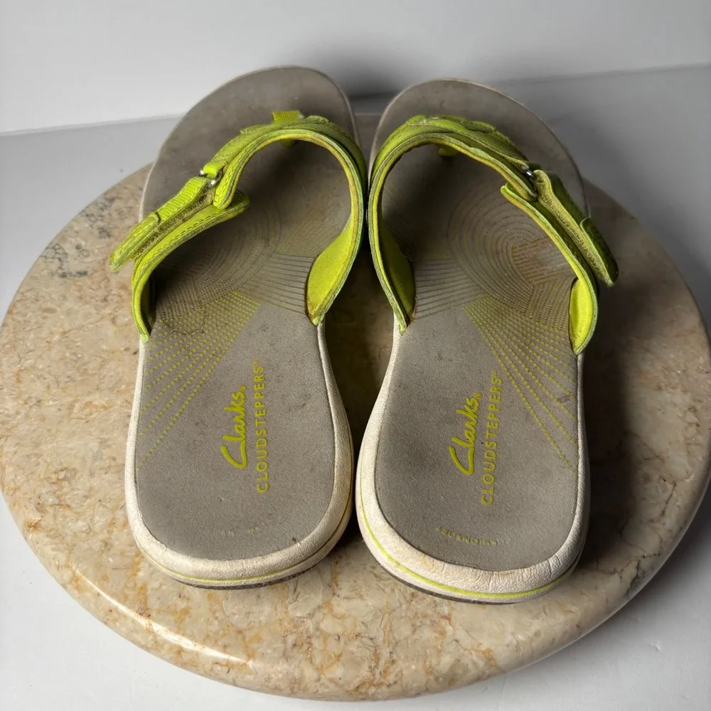 Clarks used show