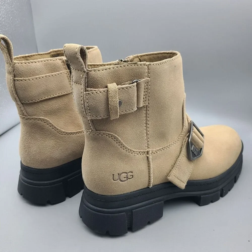 UGG ashton ankle