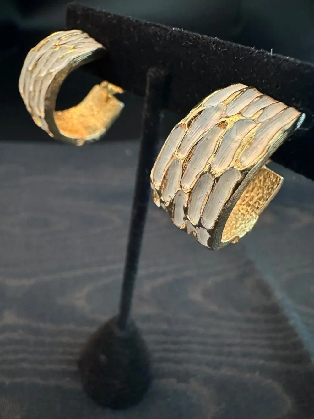 Vintage pretty clip