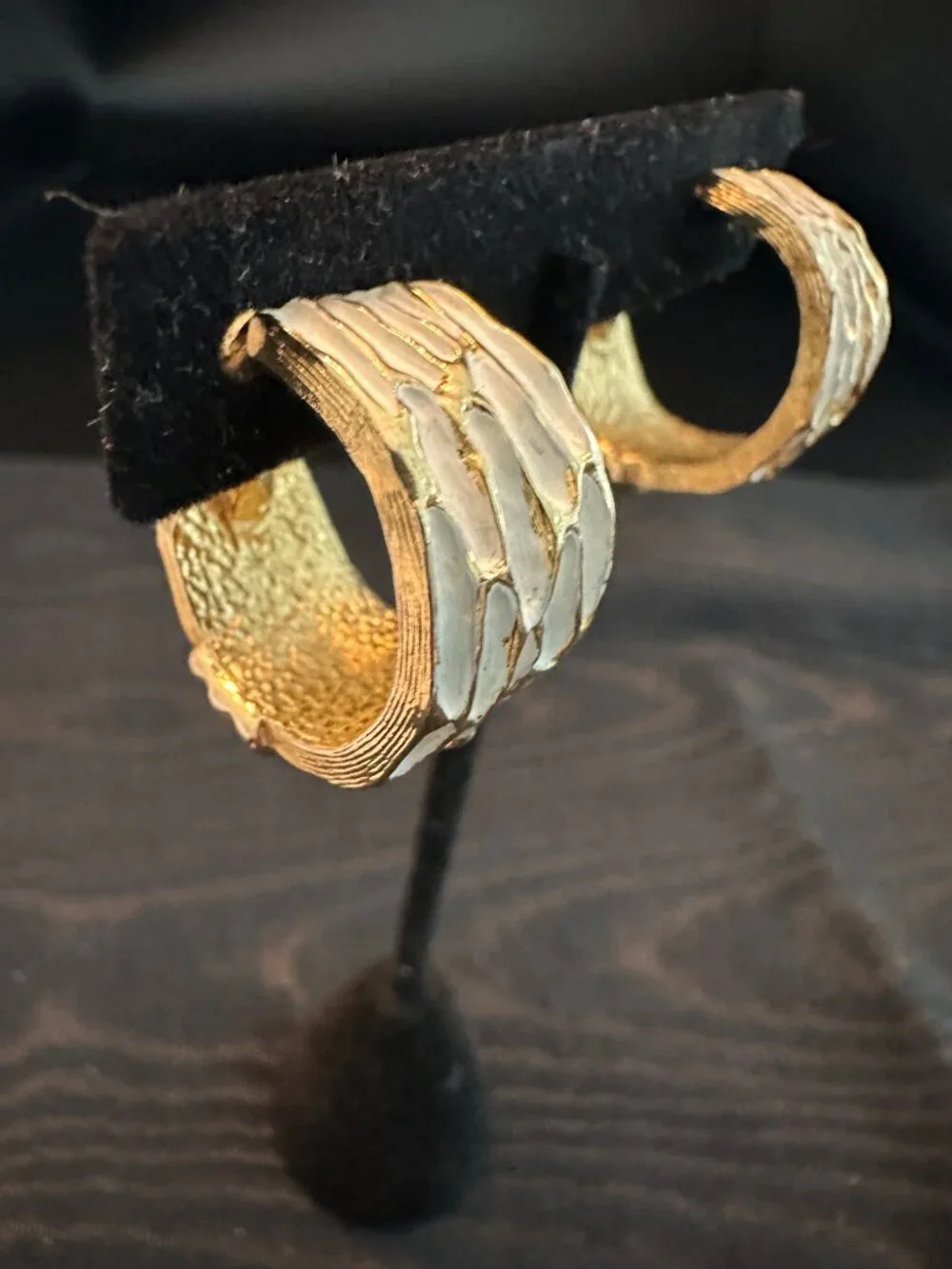 Vintage pretty clip
