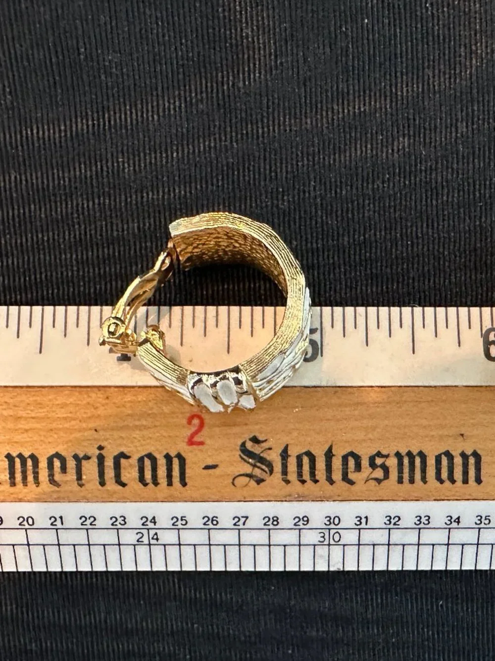 Vintage pretty clip