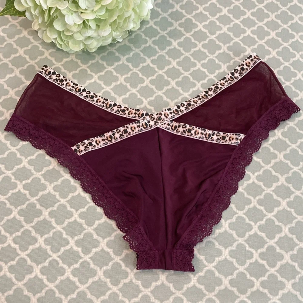 Victorias Secret description photos girl