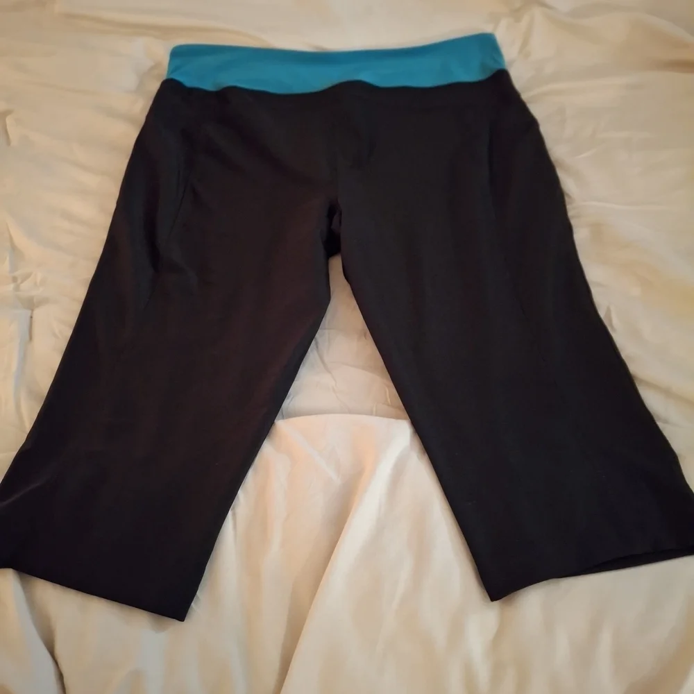 Avia women cropped