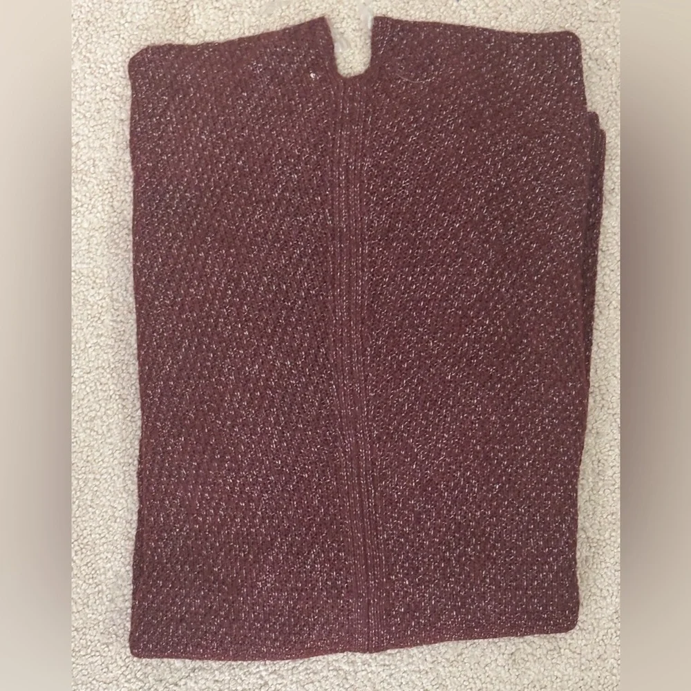 Pink Clover stylish maroon