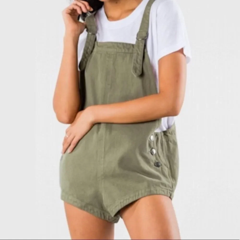 Rusty shortalls short