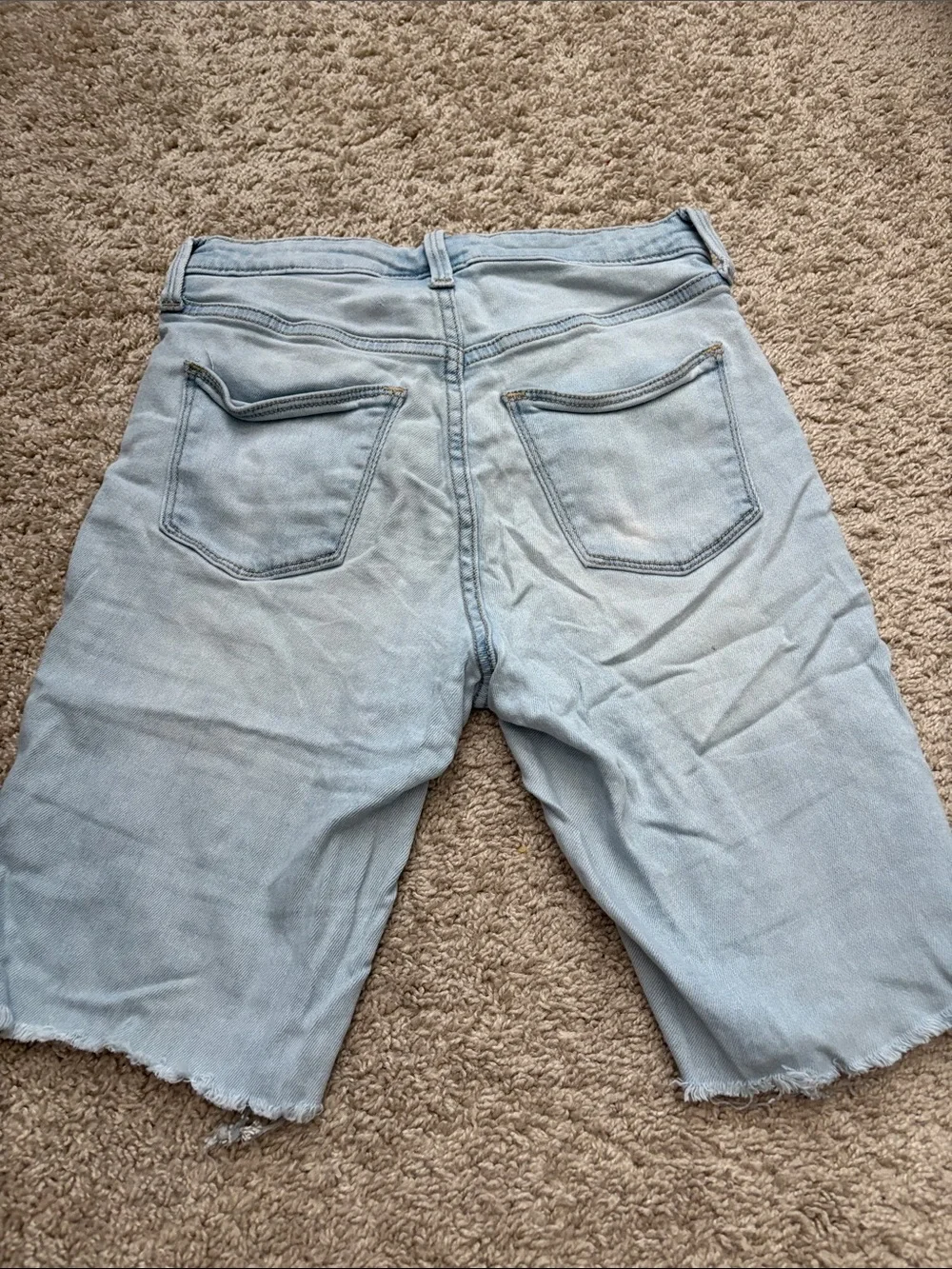 Universal Thread light blue
