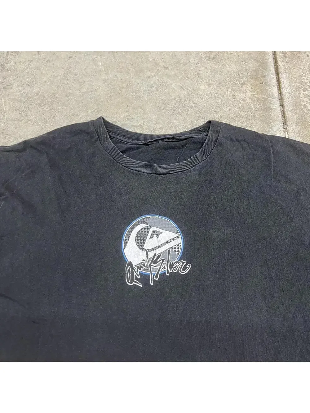 vintage quiksilver faded black big logo skate surf brand shirt size xl