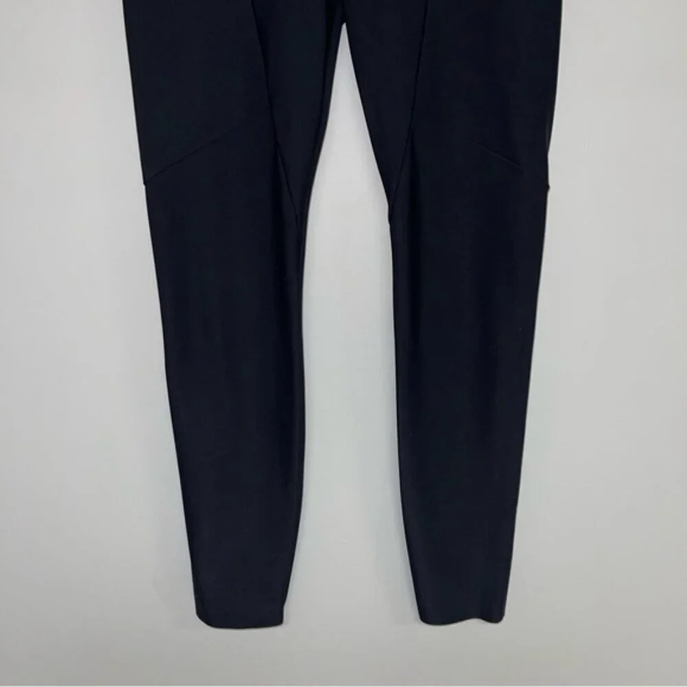 Athleta stellar city