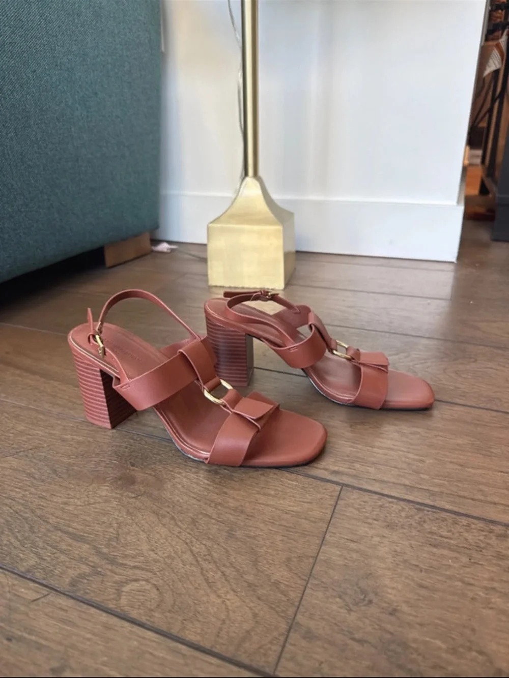 Banana Republic never worn