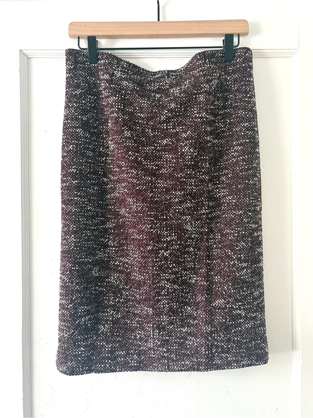 Ann Taylor Burgundy and Black Textured Pencil Skirt
