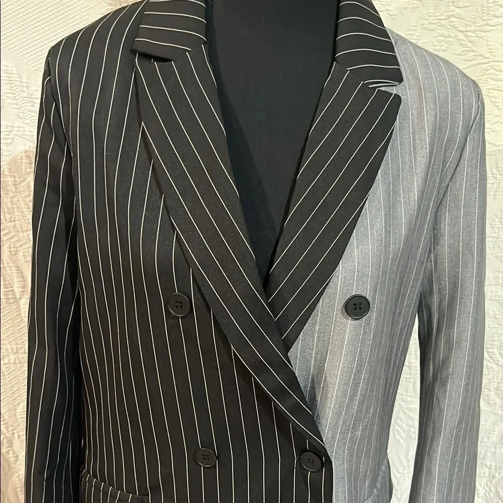 N/A stylish black