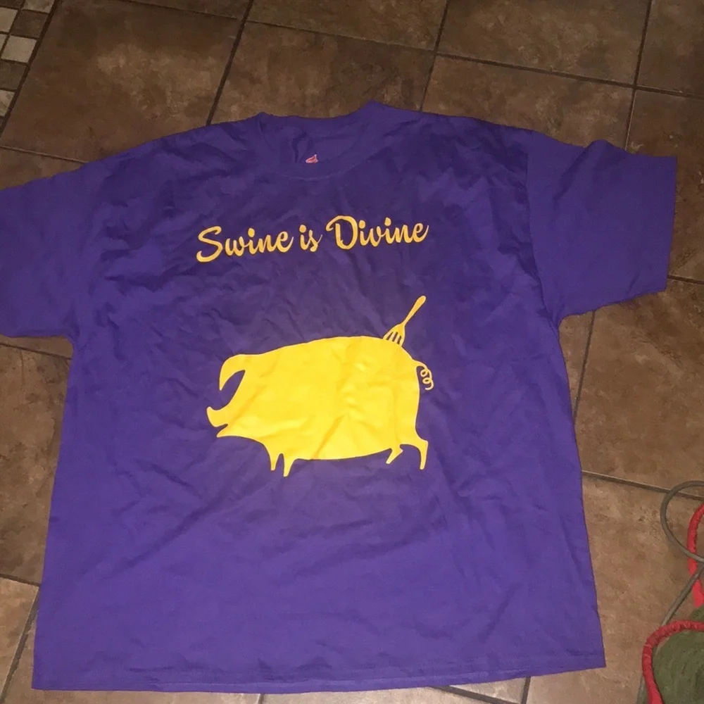 Unisex NWOT Humorous Pork Tee