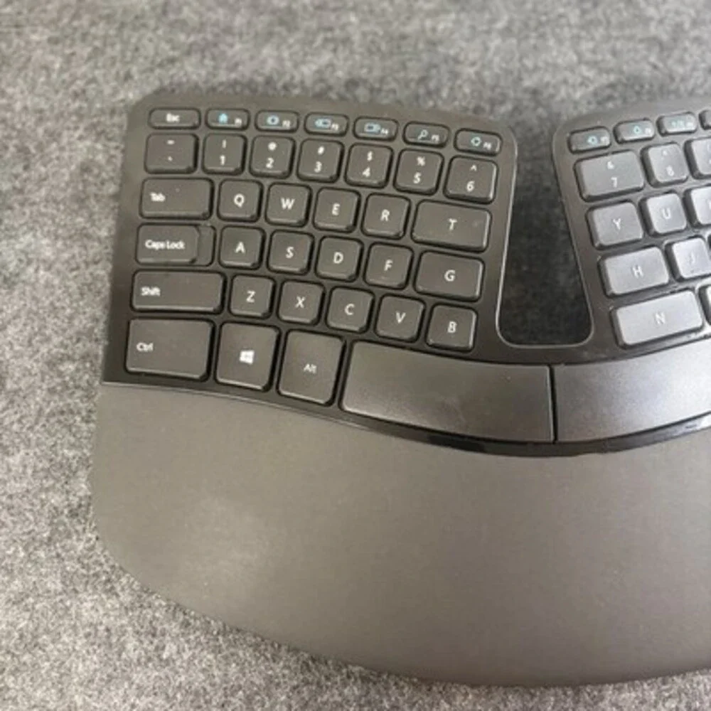 Microsoft  Sculpt Ergonomic Wireless Keyboard NO Dongle/Battery Cover