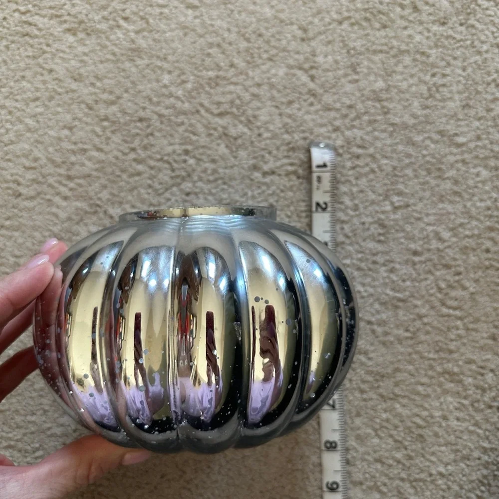 N/A elegant silver