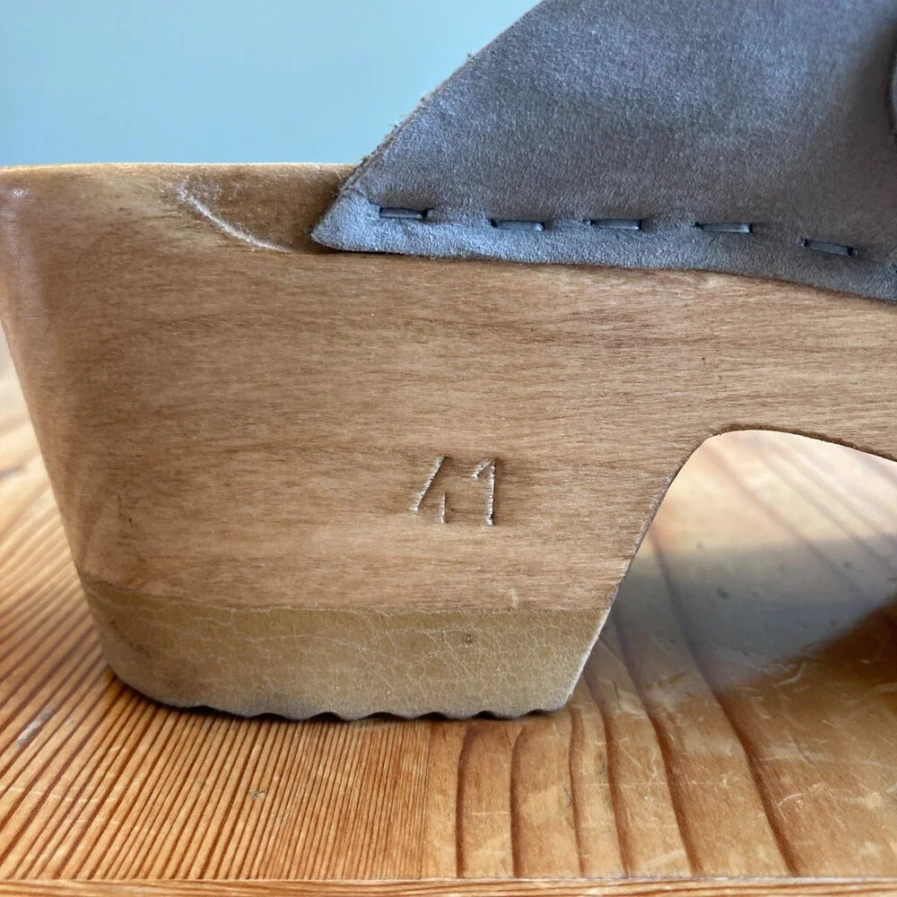 Mix No. 6 gray leather