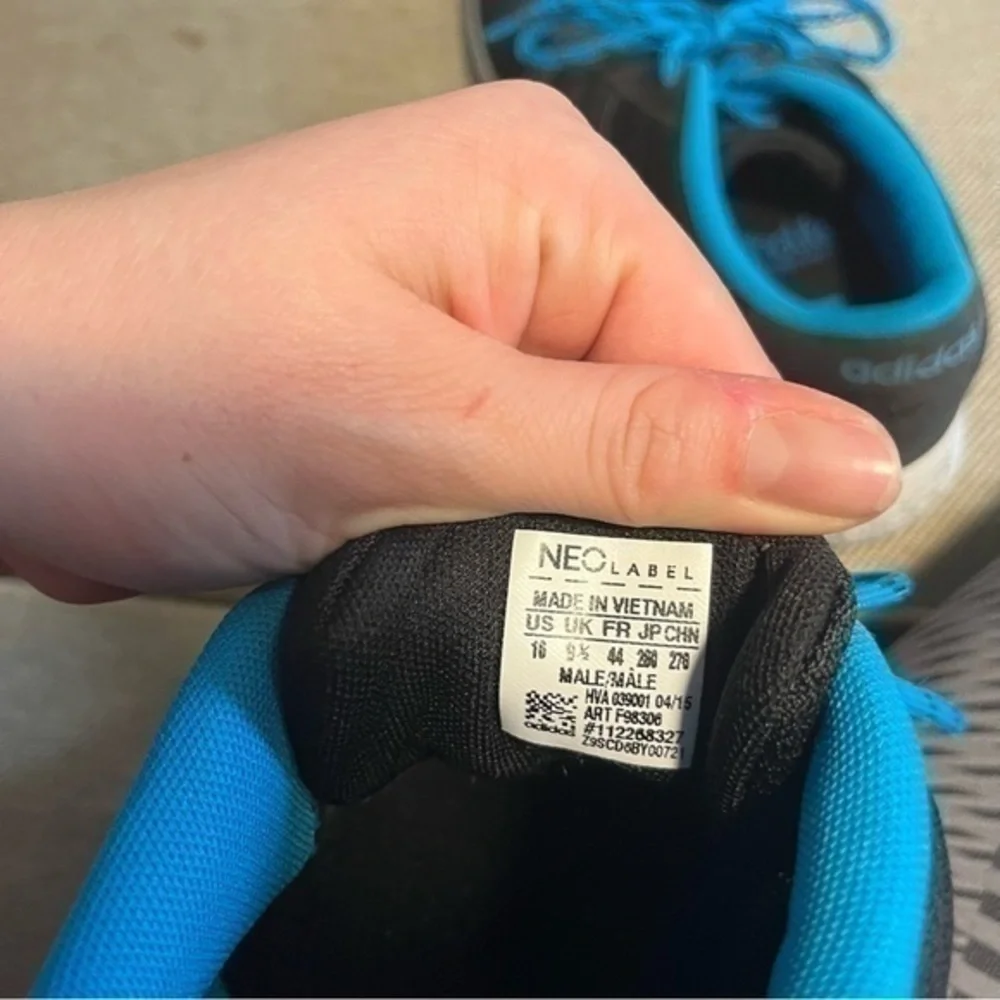 adidas neo label