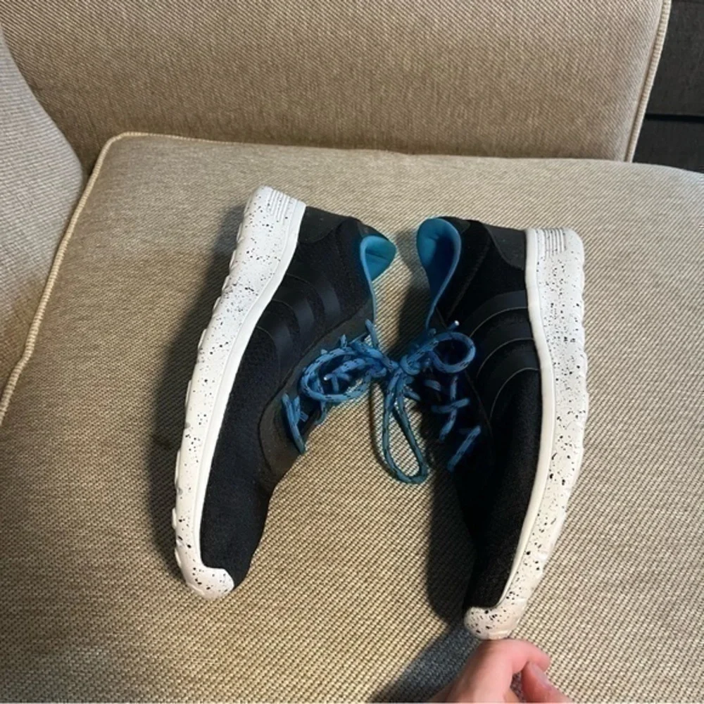 adidas neo label