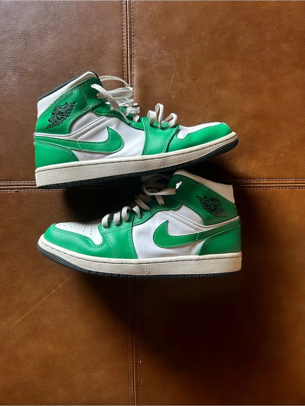 Nike Air Jordan Low in White and Green