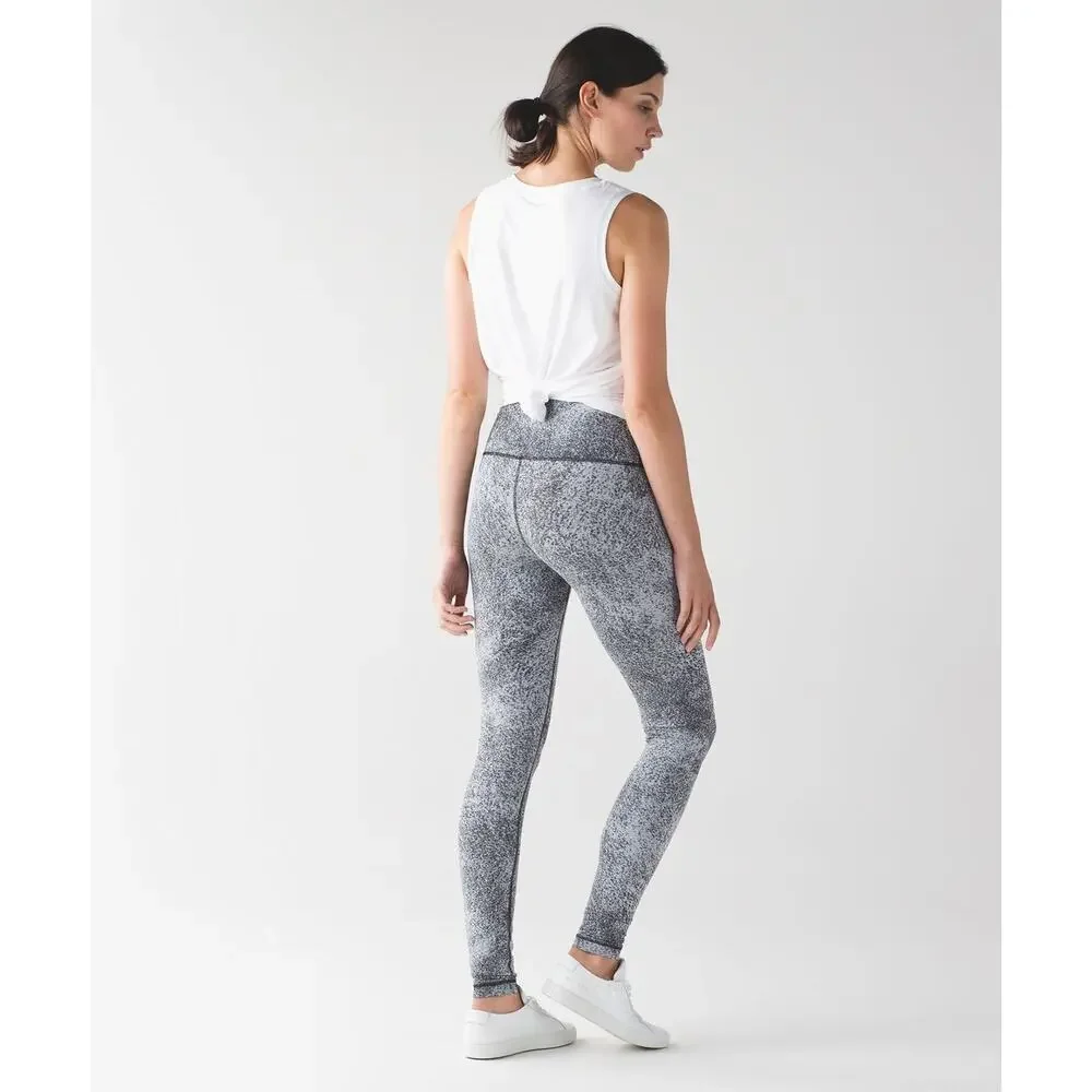 lululemon athletica excellent size
