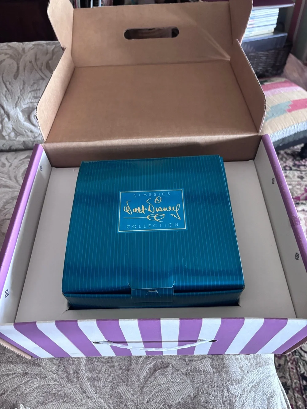 Disney collectors trinket