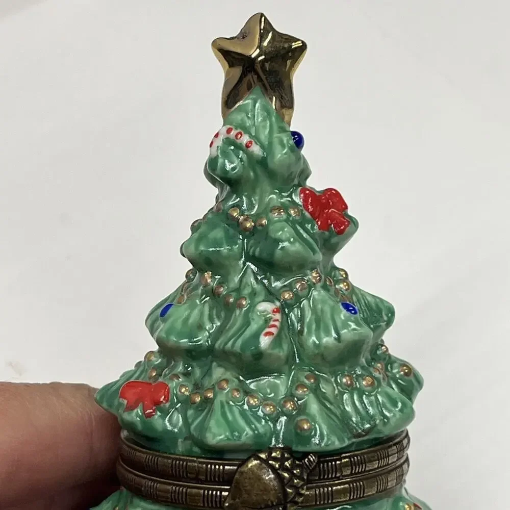 May Department Stores Company christmas tree