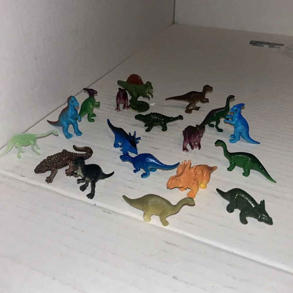 Vintage Plastic & Rubber Dinosaur Set‎ Lot PVC Cake Toppers B2