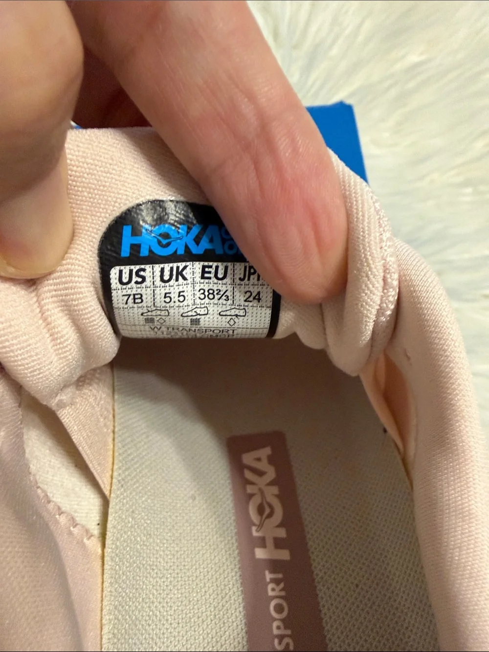 Hoka women pale