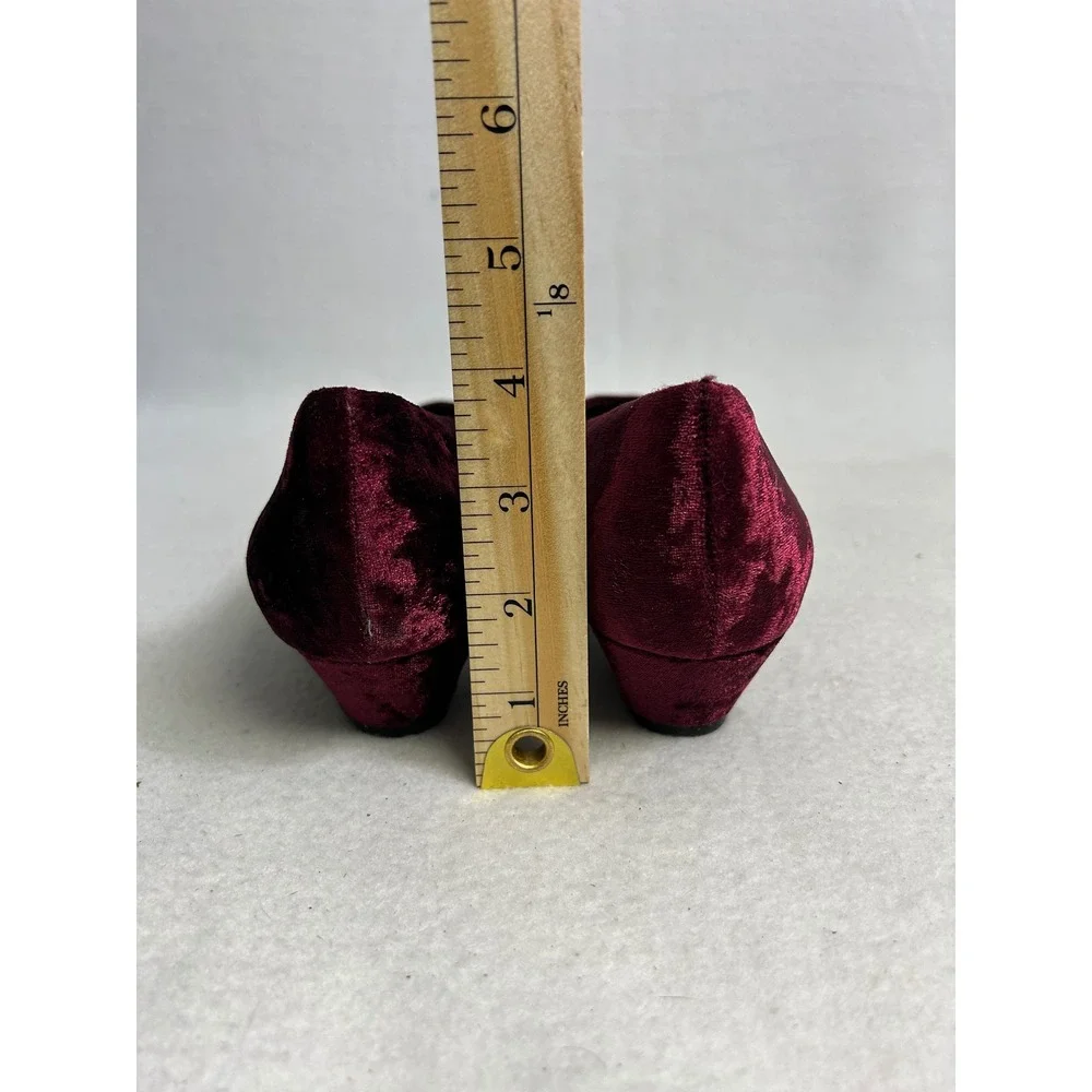 Soft Style by Hush Puppies velvet pumps