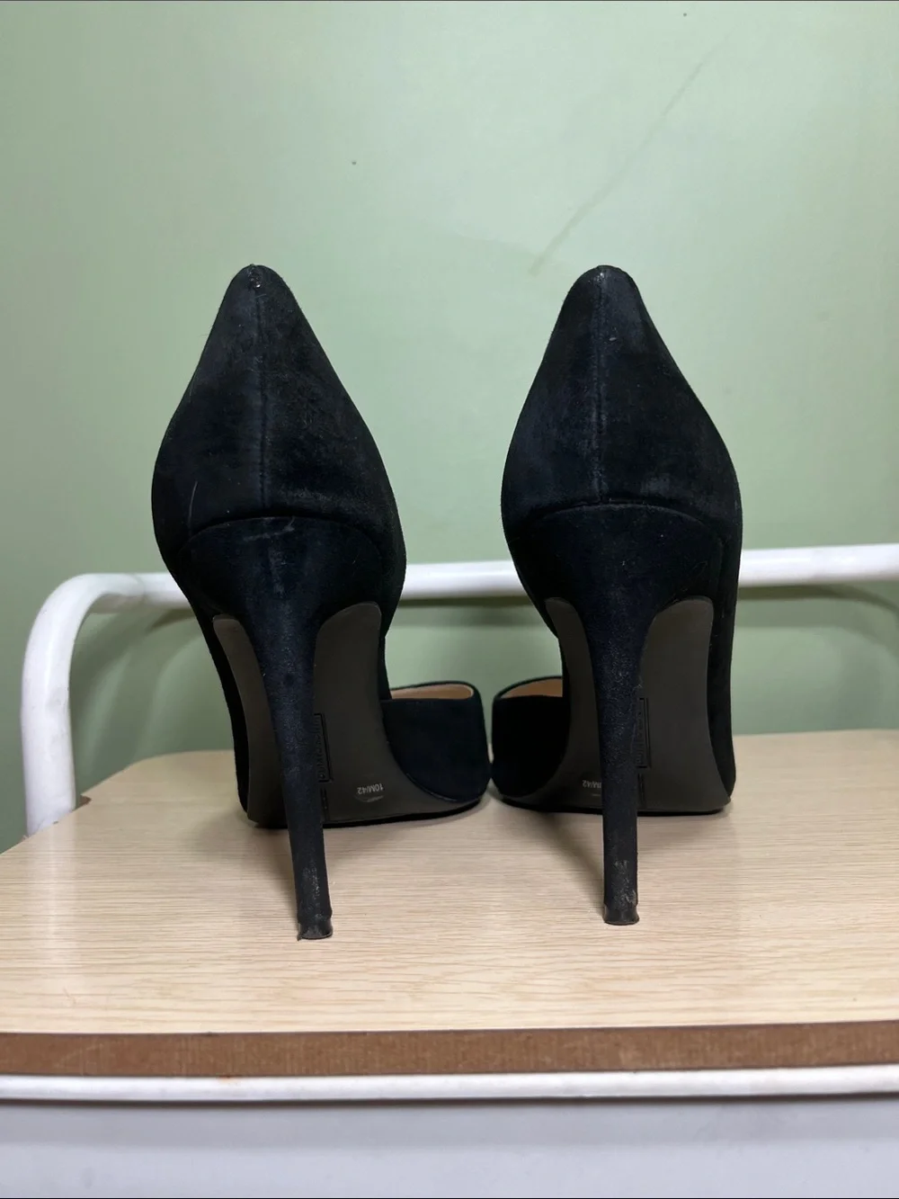 Vince Camuto sleek orsay